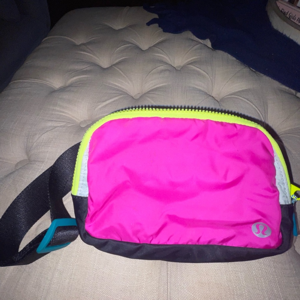 Lululemon belt bag